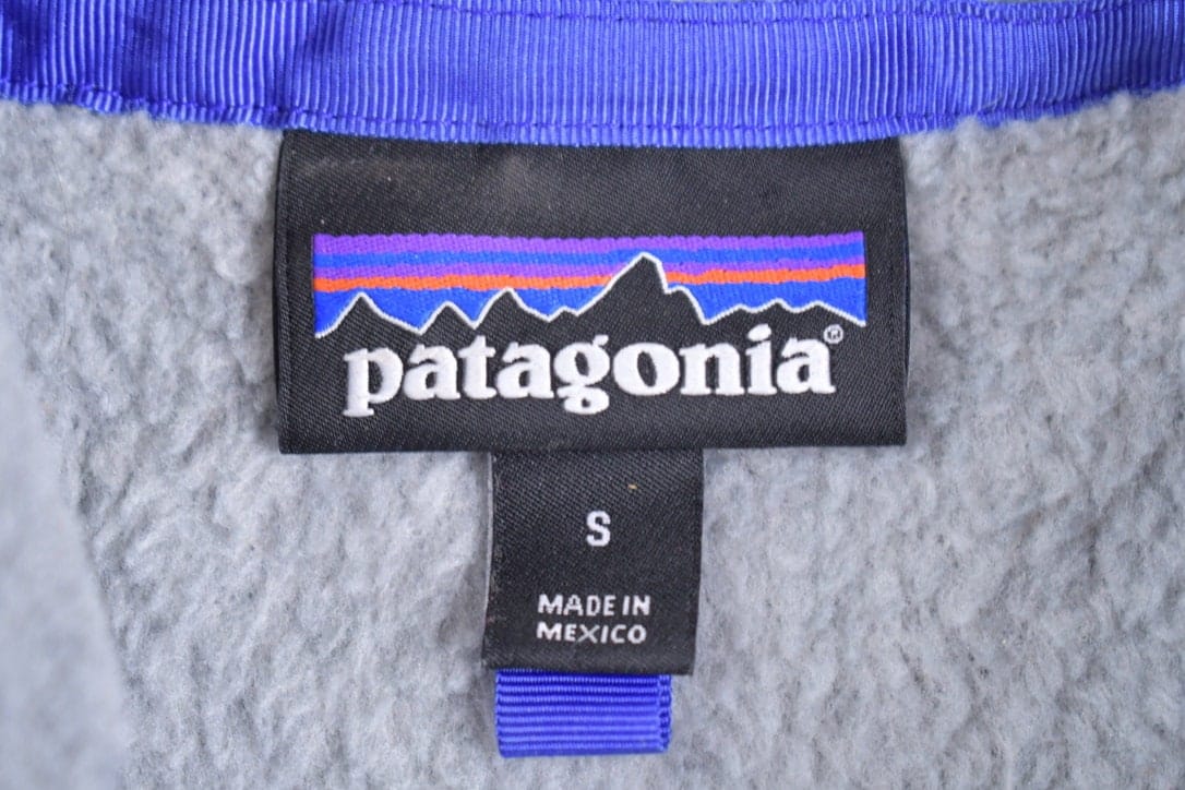 Patagonia Clothing > Gender Neutral Adult Clothing > Hoodies & Sweatshirts > Sweatshirts Vintage 1990s Patagonia Fleece Vest Men's Small