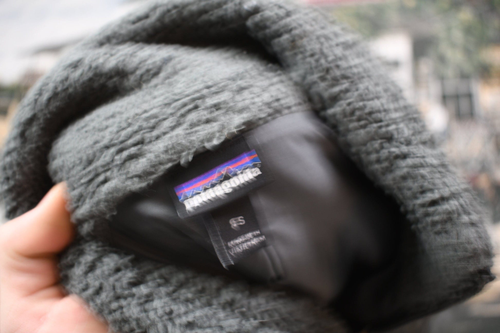 Patagonia Clothing > Gender Neutral Adult Clothing > Hoodies & Sweatshirts > Sweatshirts Vintage 1990s Patagonia Full Zip Deep Pile Sweater Women's S