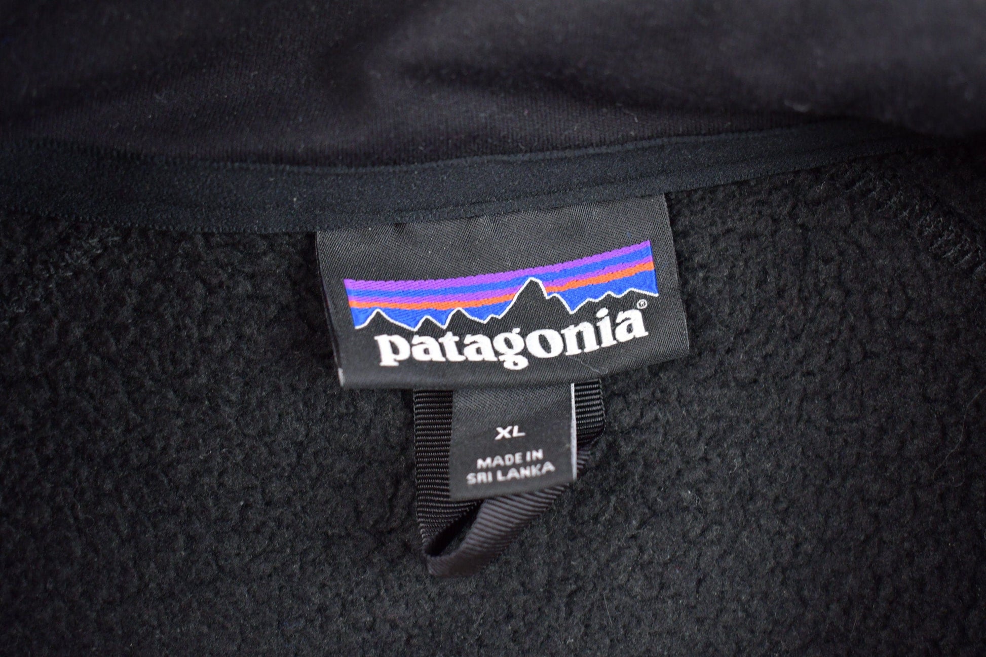 Patagonia Clothing > Gender Neutral Adult Clothing > Hoodies & Sweatshirts > Sweatshirts Vintage 1990s Patagonia Full Zip Fleece Sweater Men's XL
