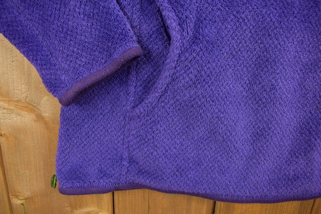 Patagonia Clothing > Gender Neutral Adult Clothing > Hoodies & Sweatshirts > Sweatshirts Vintage 1990s Patagonia Outdoor Quarter Button Snap Fleece Women's S