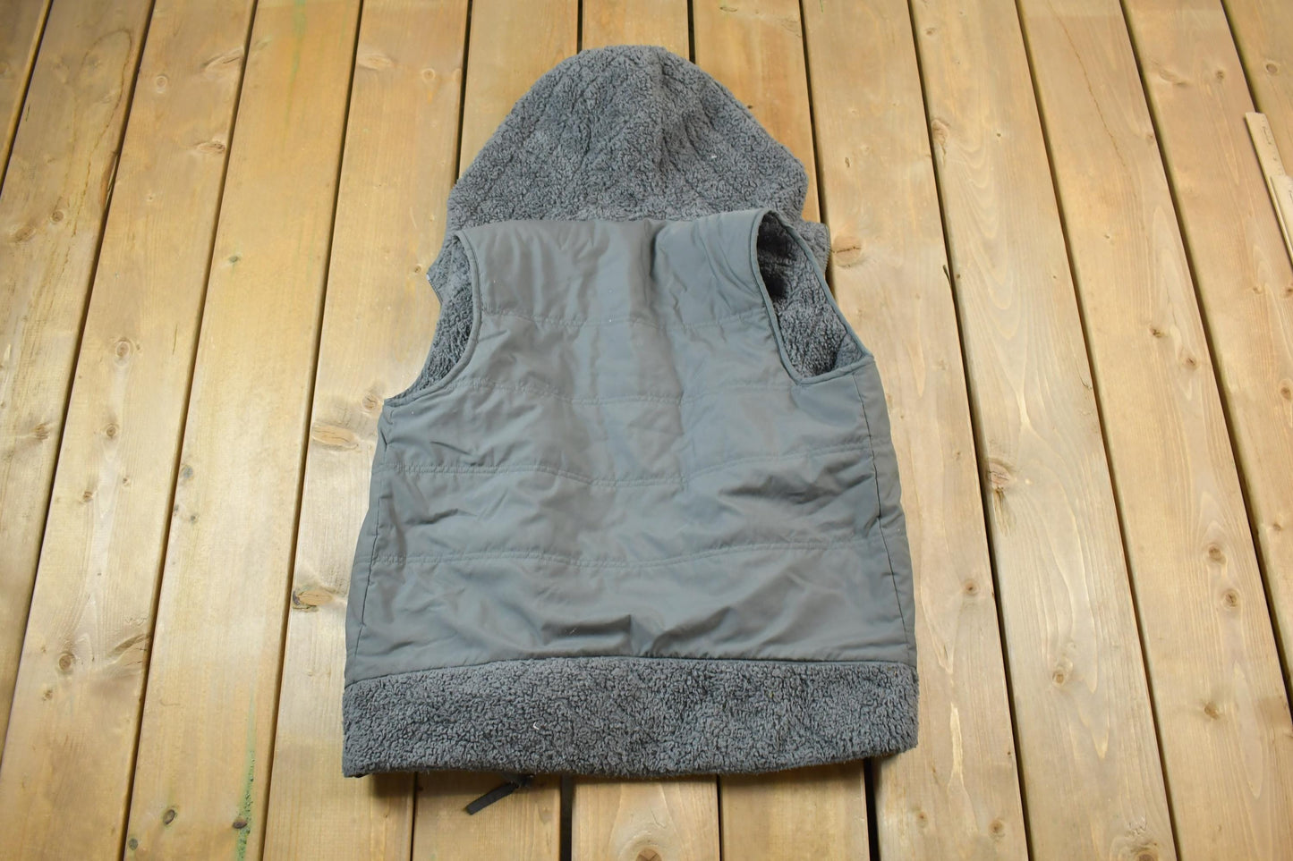 Patagonia Clothing > Gender Neutral Adult Clothing > Hoodies & Sweatshirts > Sweatshirts Vintage 1990s Patagonia Reversible Fleece Hooded Sweater Vest Men's S