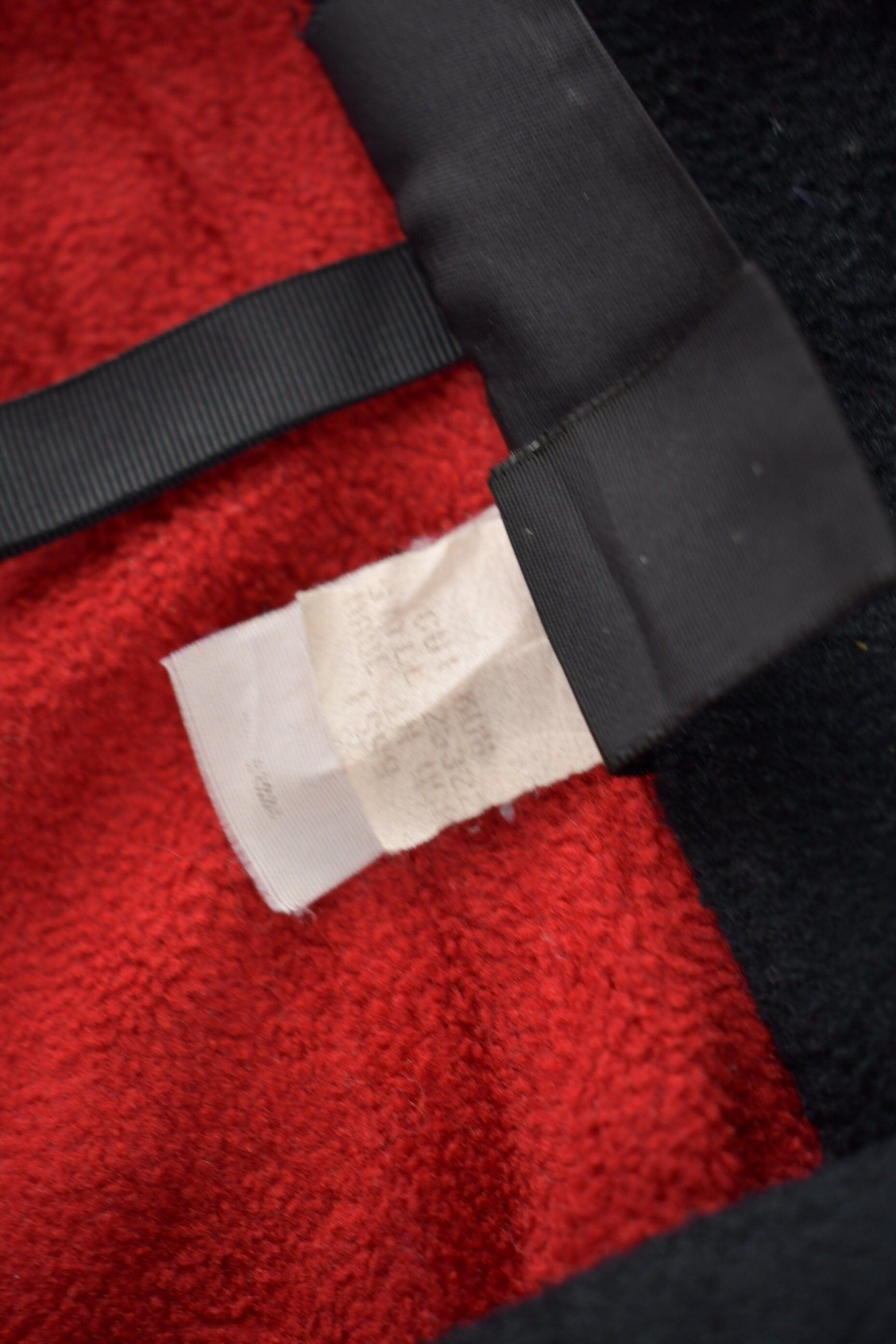 Patagonia Clothing > Gender Neutral Adult Clothing > Hoodies & Sweatshirts > Sweatshirts Vintage 1999 Patagonia Full Zip Fleece Sweater Made In USA Men's Medium