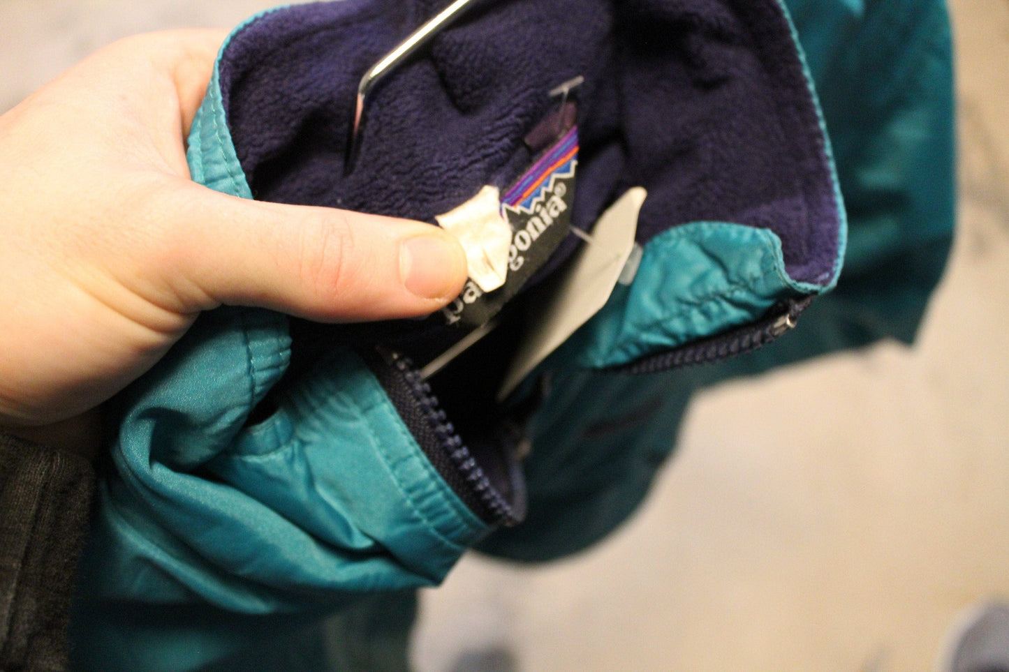 Patagonia Clothing > Gender Neutral Adult Clothing > Jackets & Coats Vintage 1980s Patagonia Fleece Lined Windbreaker Men's Large