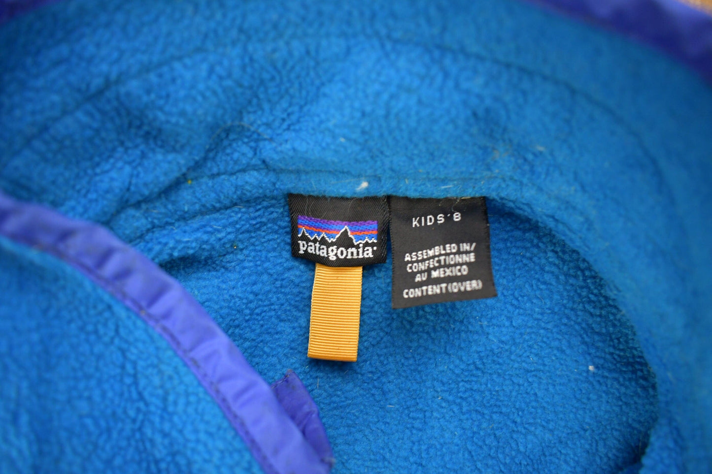 Patagonia Clothing > Gender Neutral Kids' Clothing > Hoodies & Sweatshirts > Sweatshirts Vintage 1999 Patagonia T-Snap Fleece Kids Size Sweater Youth M