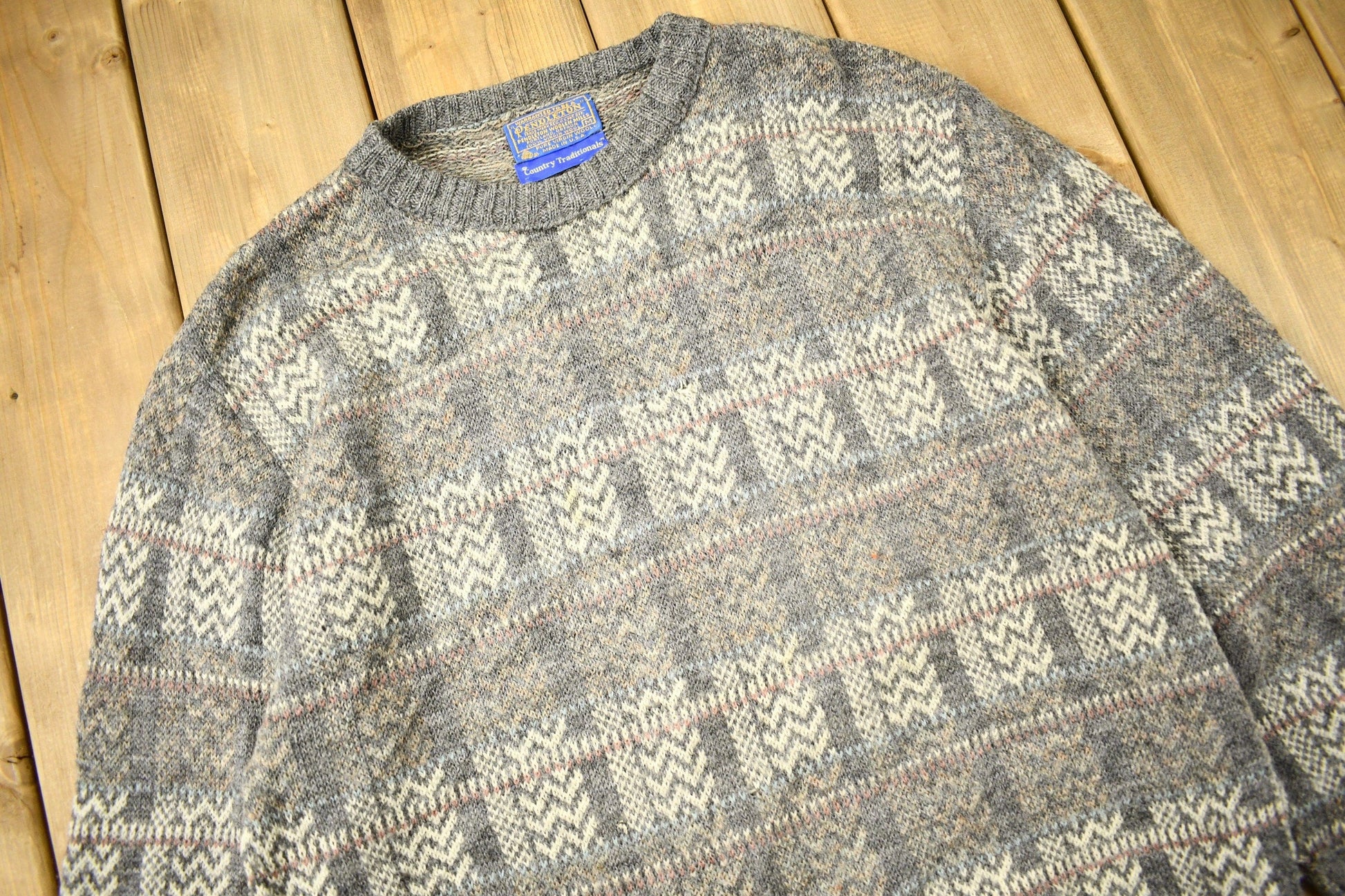 Pendleton Clothing > Gender Neutral Adult Clothing > Hoodies & Sweatshirts > Sweatshirts Vintage 1970s Pendleton Country Traditionals 100% Wool Knit Crewneck Sweater Men's Large