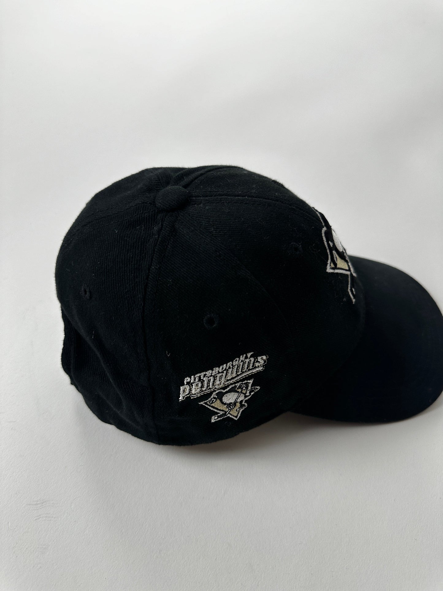 Pittsburgh Penguins Hat Cap Youth Black NHL Strap Back