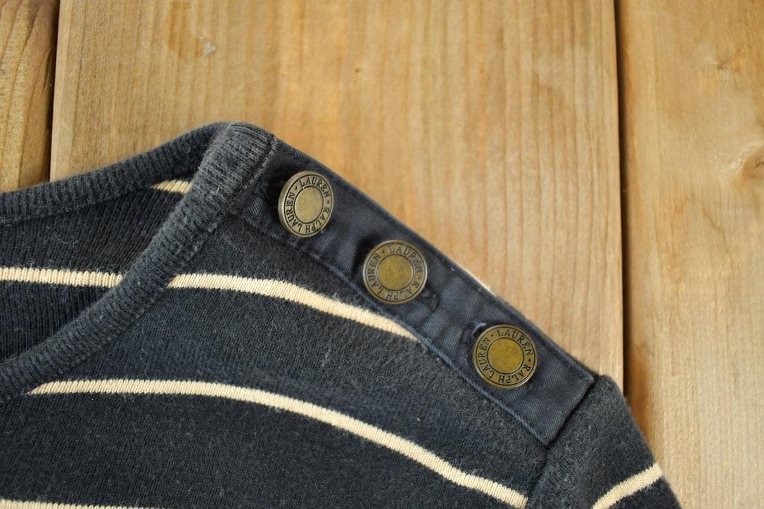 Polo Clothing > Gender Neutral Adult Clothing > Tops & Tees > T Shirts Vintage 1990s Lauren Ralph Lauren Souvenir Yachting Single Stitch Graphic Print T-Shirt Men's Small