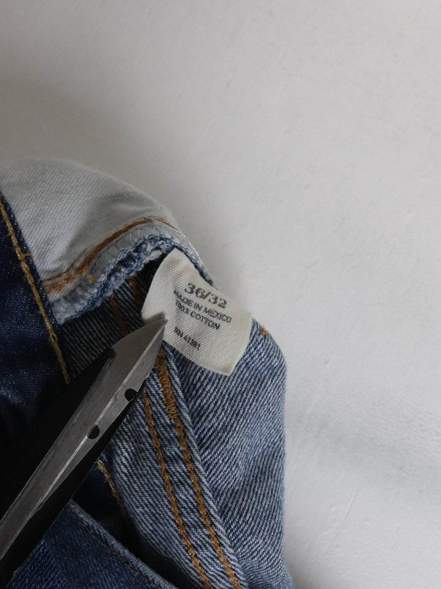 Polo Ralph Lauren Denim Jeans Mens 38 x 32 Blue from propervintagecanada