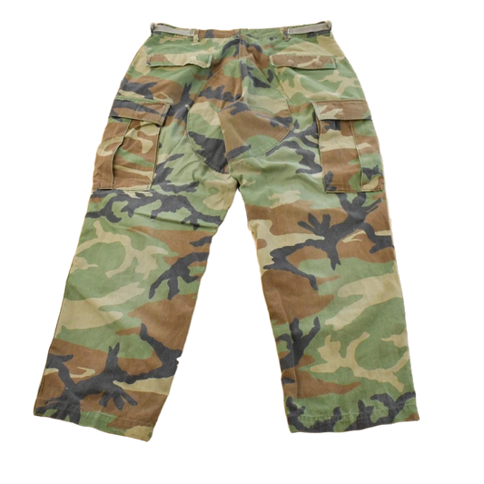 Vintage 2000s Army Military Woodland Camo Cargo Pants Men's M Short