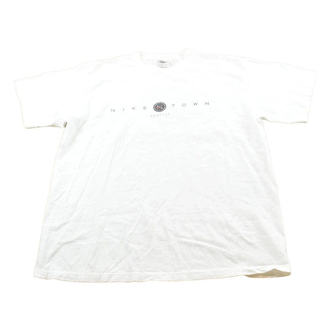 Vintage 1990s Nike Town Seattle T-Shirt Mens L