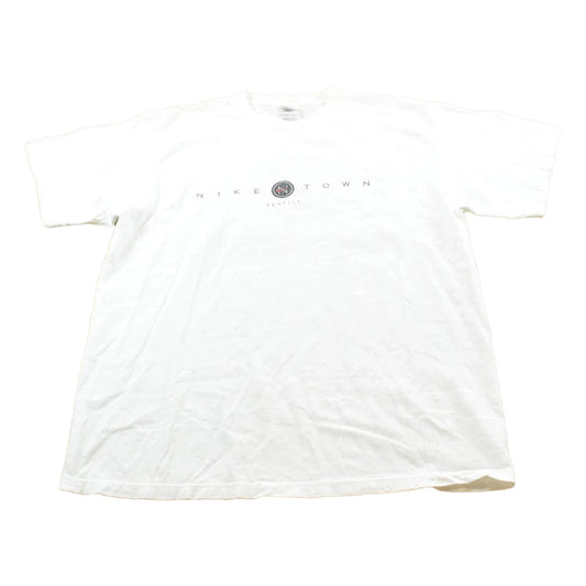 Vintage 1990s Nike Town Seattle T-Shirt Mens L