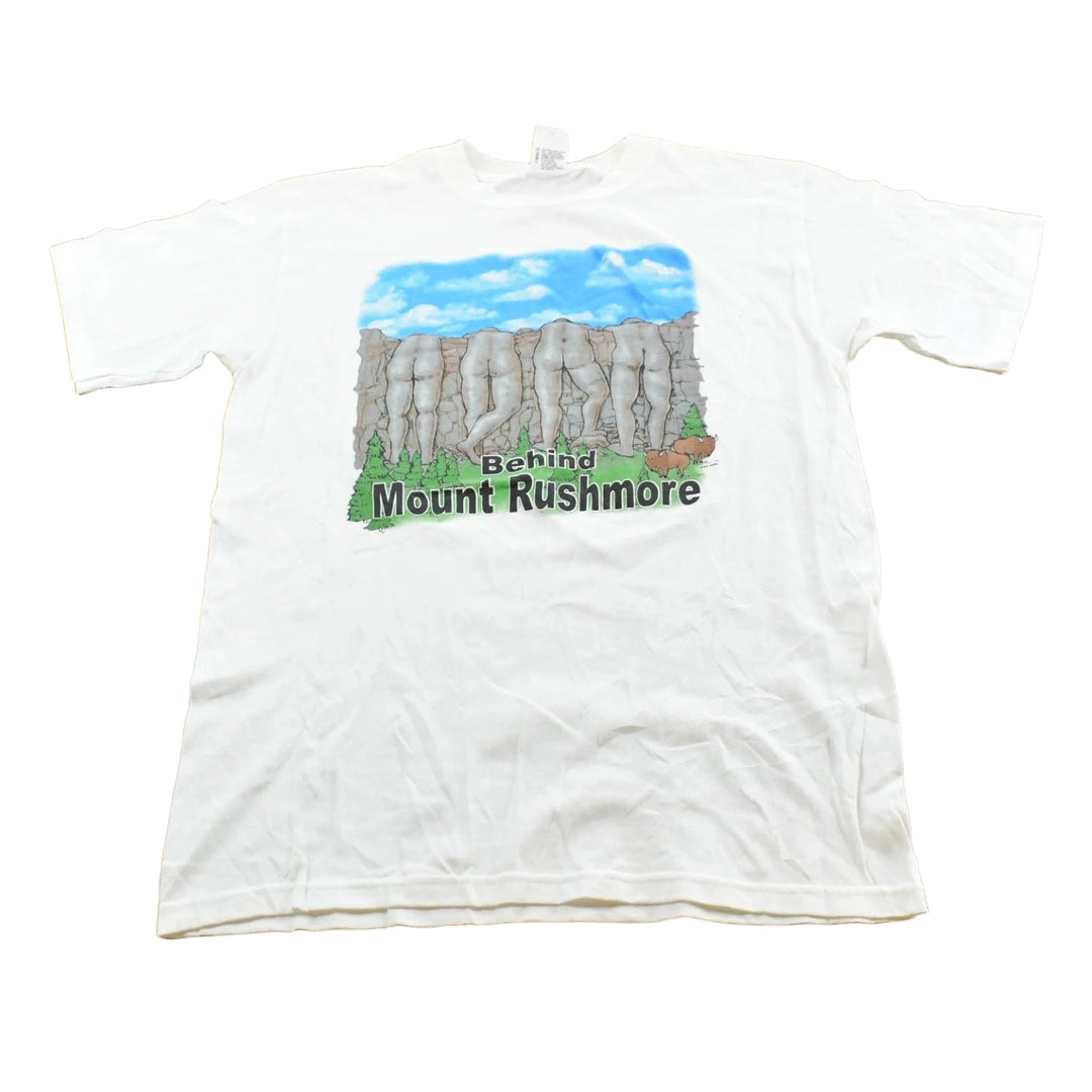 Vintage 2000s Behind Mount Rushmore Parody Souvenir T-Shirt Men's M