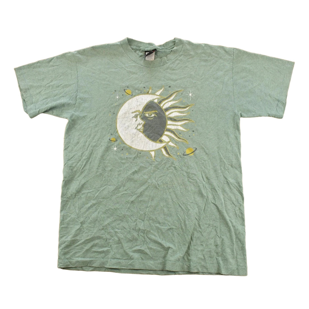 Vintage 1990s Sun Faded Celestial Sun and Moon Face Graphic T-Shirt Men's L