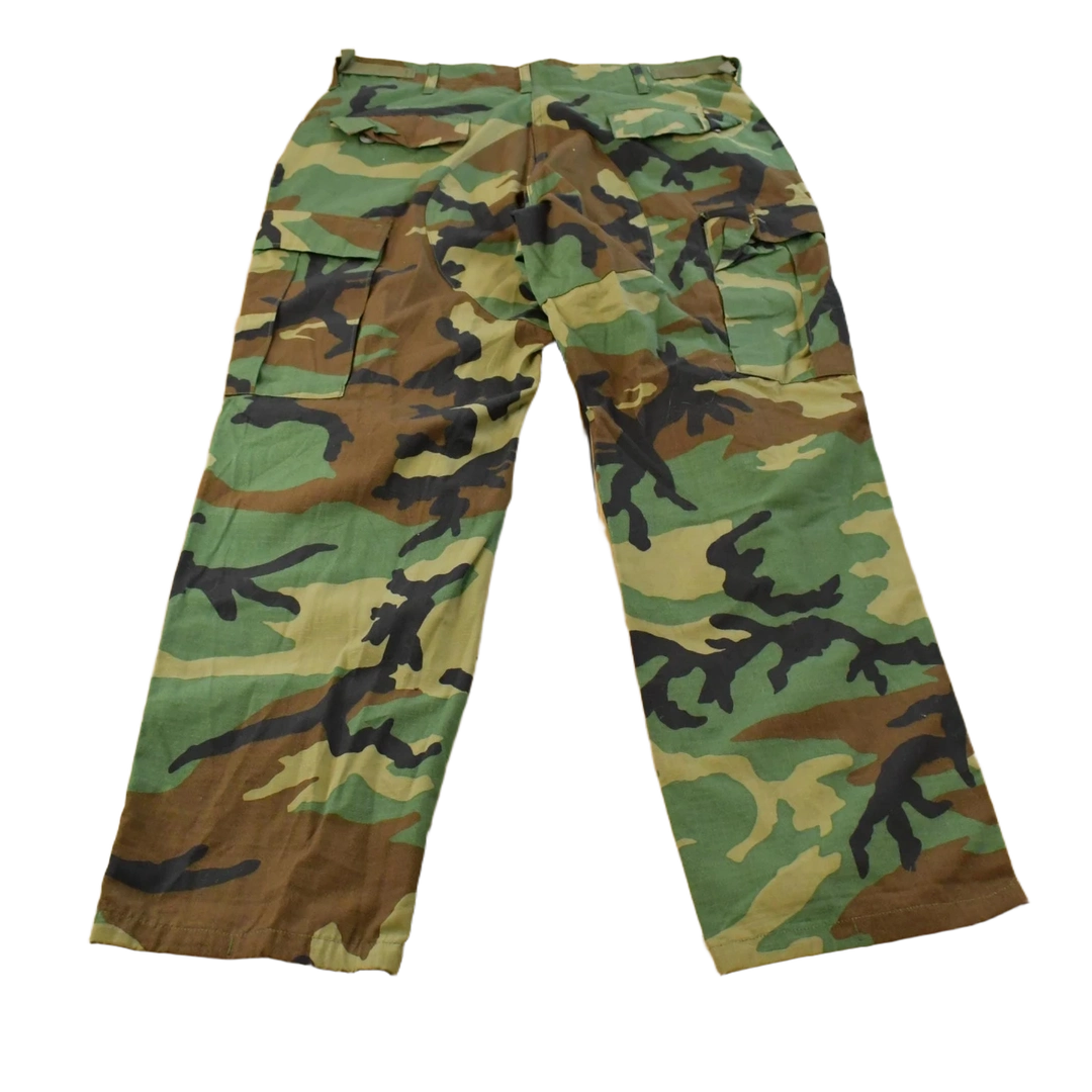 Vintage 2000s Army Military Woodland Camo Cargo Pants Men's M