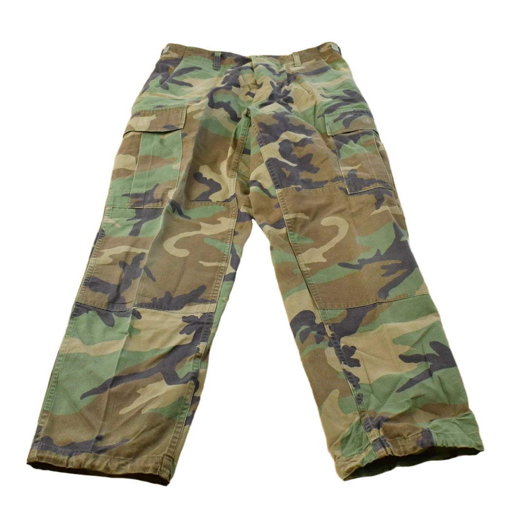 Vintage 2000s Starched Army Military Woodland Camo Cargo Pants Men's S
