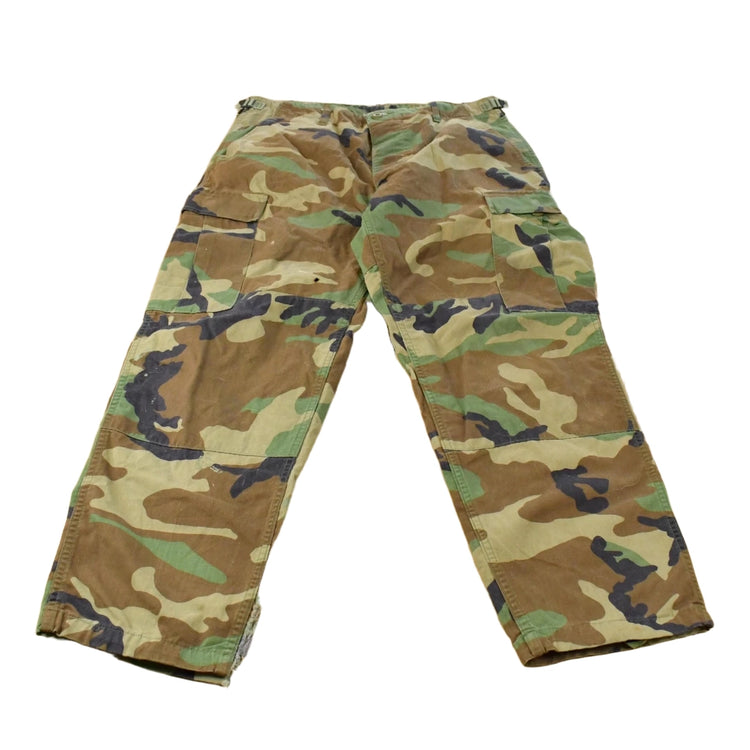 Vintage 2000s Army Woodland Camouflage Cargo Pants Men's Medium Short