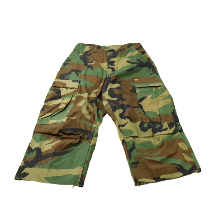 Vintage 2000s Army Woodland Camouflage Cropped Cargo Pants Men's 27 x 20