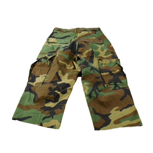 Vintage 2000s Army Woodland Camouflage Cropped Cargo Pants Men's 27 x 20