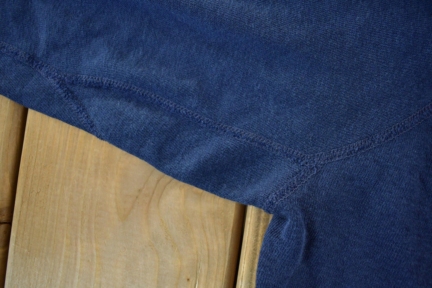 Proper Vintage Clothing > Gender Neutral Adult Clothing > Hoodies & Sweatshirts > Sweatshirts Vintage 1970s University of Minnesota Hoodie Men's Small / Vintage Collegiate / Made In USA / 70s College Crewneck / Preppy Sportswear