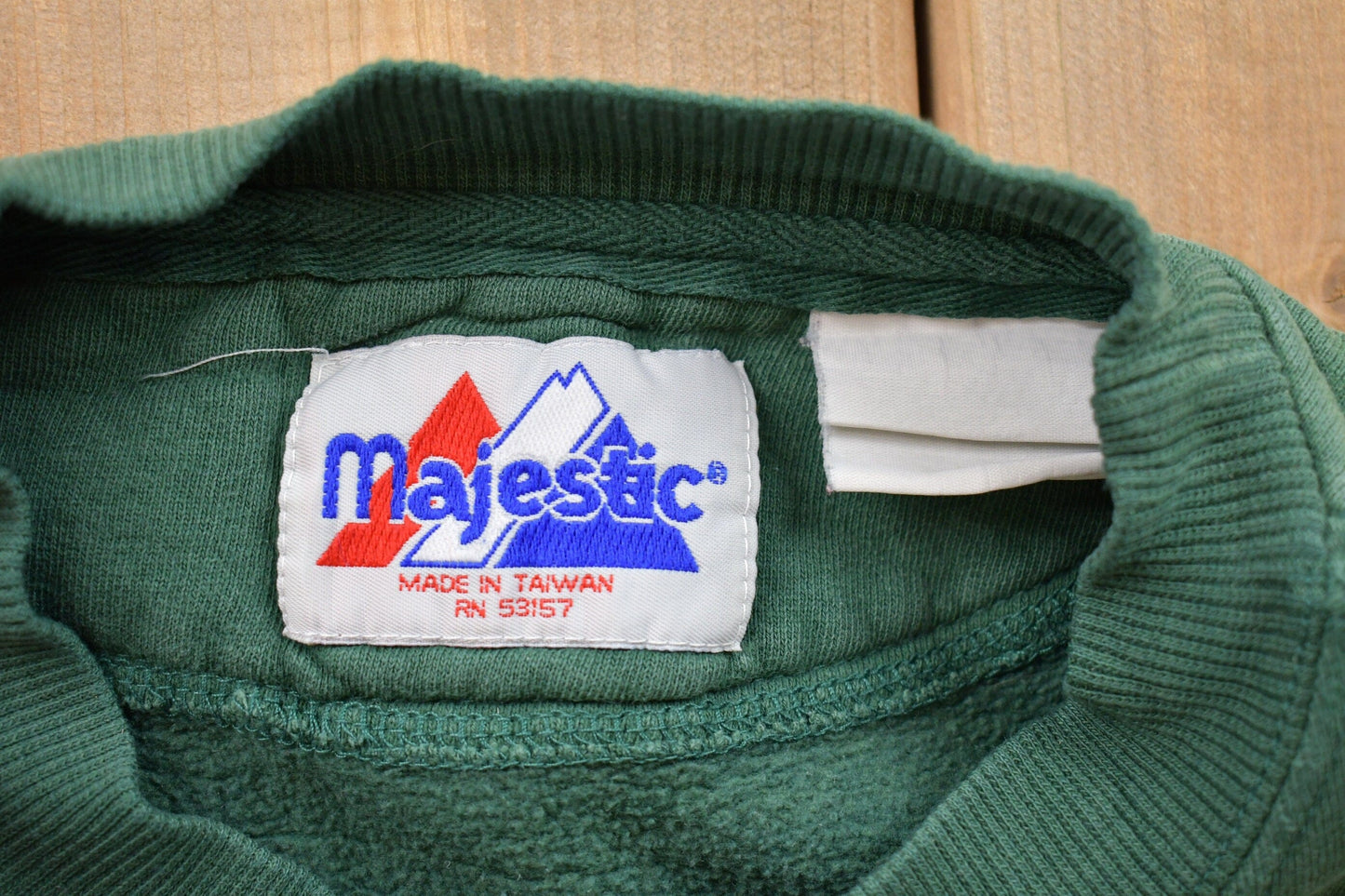 Proper Vintage Clothing > Gender Neutral Adult Clothing > Hoodies & Sweatshirts > Sweatshirts Vintage 1980s Majestic Green Bay Packers NFL Crewneck Sweatshirt / 80s Crewneck / Souvenir / Athleisure / Streetwear / NFL Football