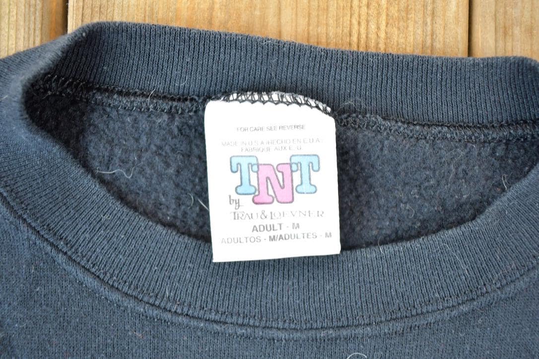 Proper Vintage Clothing > Gender Neutral Adult Clothing > Hoodies & Sweatshirts > Sweatshirts Vintage 1980s North Dakota State University Crewneck Mens S / Vintage Collegiate / 80s College Crewneck / Preppy Sportswear