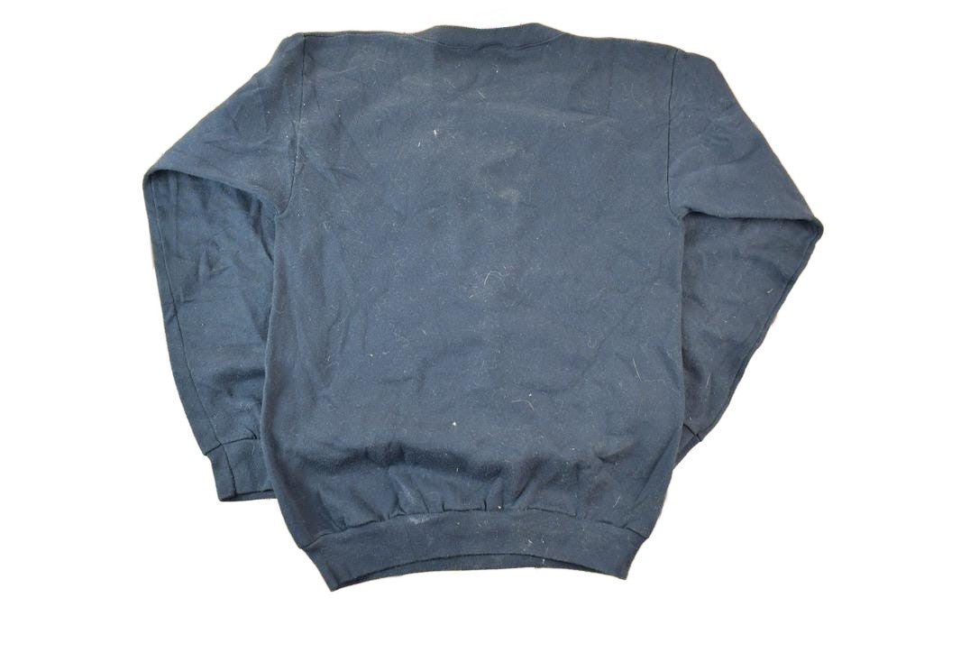 Proper Vintage Clothing > Gender Neutral Adult Clothing > Hoodies & Sweatshirts > Sweatshirts Vintage 1980s North Dakota State University Crewneck Mens S / Vintage Collegiate / 80s College Crewneck / Preppy Sportswear