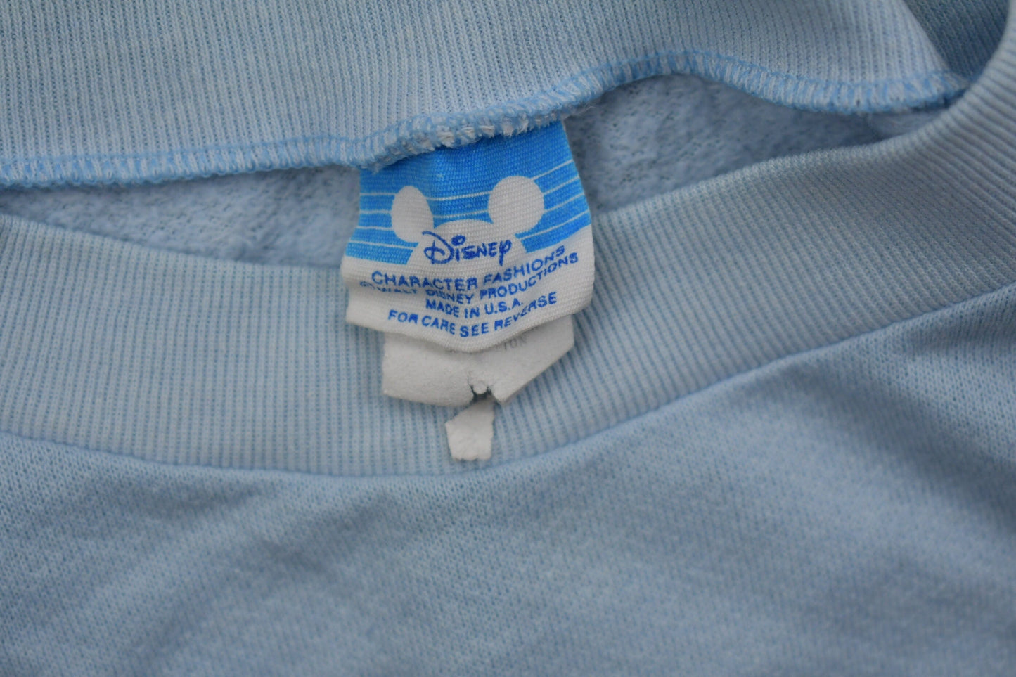 Proper Vintage Clothing > Gender Neutral Adult Clothing > Hoodies & Sweatshirts > Sweatshirts Vintage 1980s Walt Disney Mickey Mouse Crewneck / Made In USA / Vintage Sweatshirt / Sportswear / 80s Disney