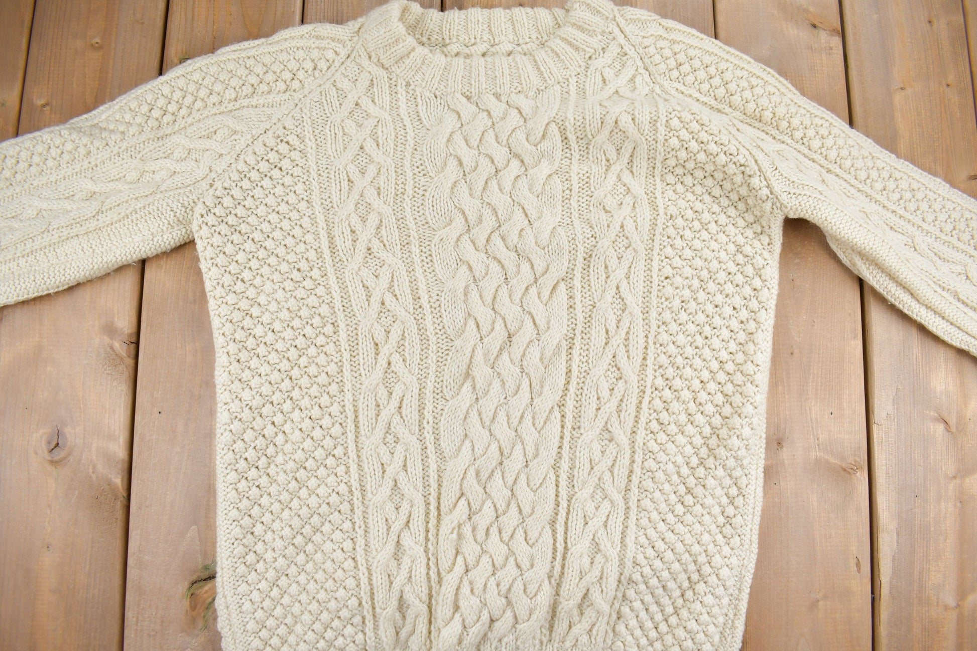 Proper Vintage Clothing > Gender Neutral Adult Clothing > Hoodies & Sweatshirts > Sweatshirts Vintage 1980s Wool Cable Knit Crewneck Sweater / Vintage Knit / Pattern Sweater / Outdoorsman
