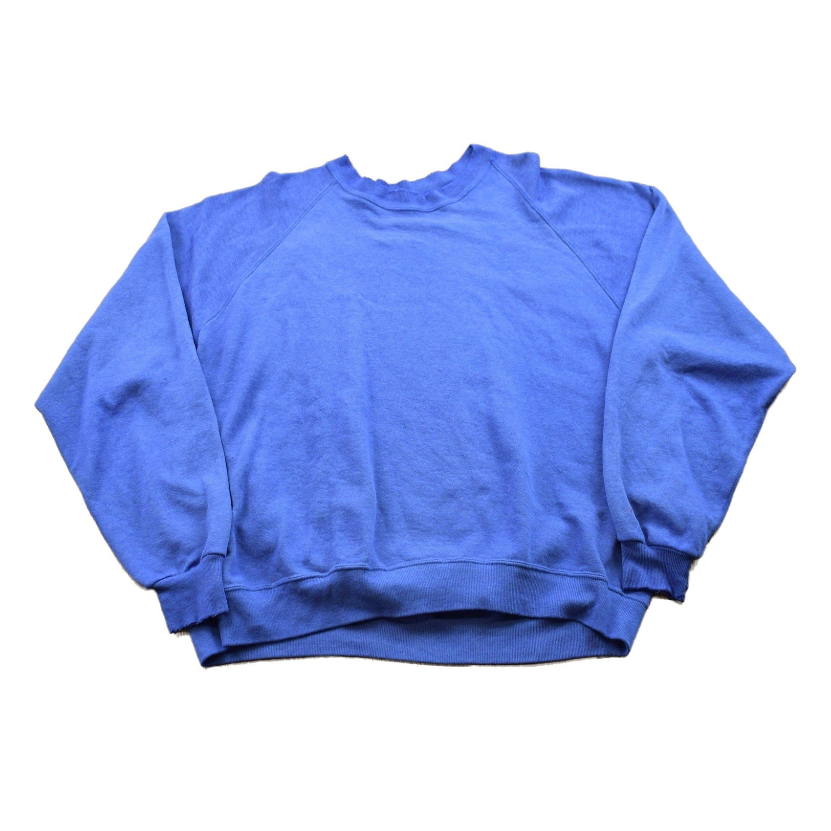 Proper Vintage Clothing > Gender Neutral Adult Clothing > Hoodies & Sweatshirts > Sweatshirts Vintage 1990s Blank Blue Crewneck Sweatshirt / 90s Crewneck / Made In USA / Essential / Streetwear / 90s Blank / Jerzees Crewneck