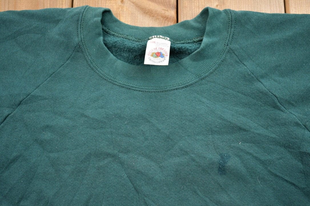 Proper Vintage Clothing > Gender Neutral Adult Clothing > Hoodies & Sweatshirts > Sweatshirts Vintage 1990s Blank Green Crewneck Sweatshirt / 90s Crewneck / Made In USA / Essential / Streetwear / 90s Blank