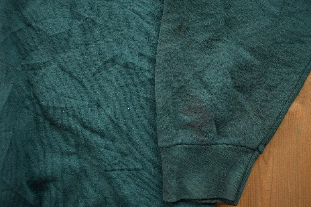 Proper Vintage Clothing > Gender Neutral Adult Clothing > Hoodies & Sweatshirts > Sweatshirts Vintage 1990s Blank Green Crewneck Sweatshirt / 90s Crewneck / Made In USA / Essential / Streetwear / 90s Blank