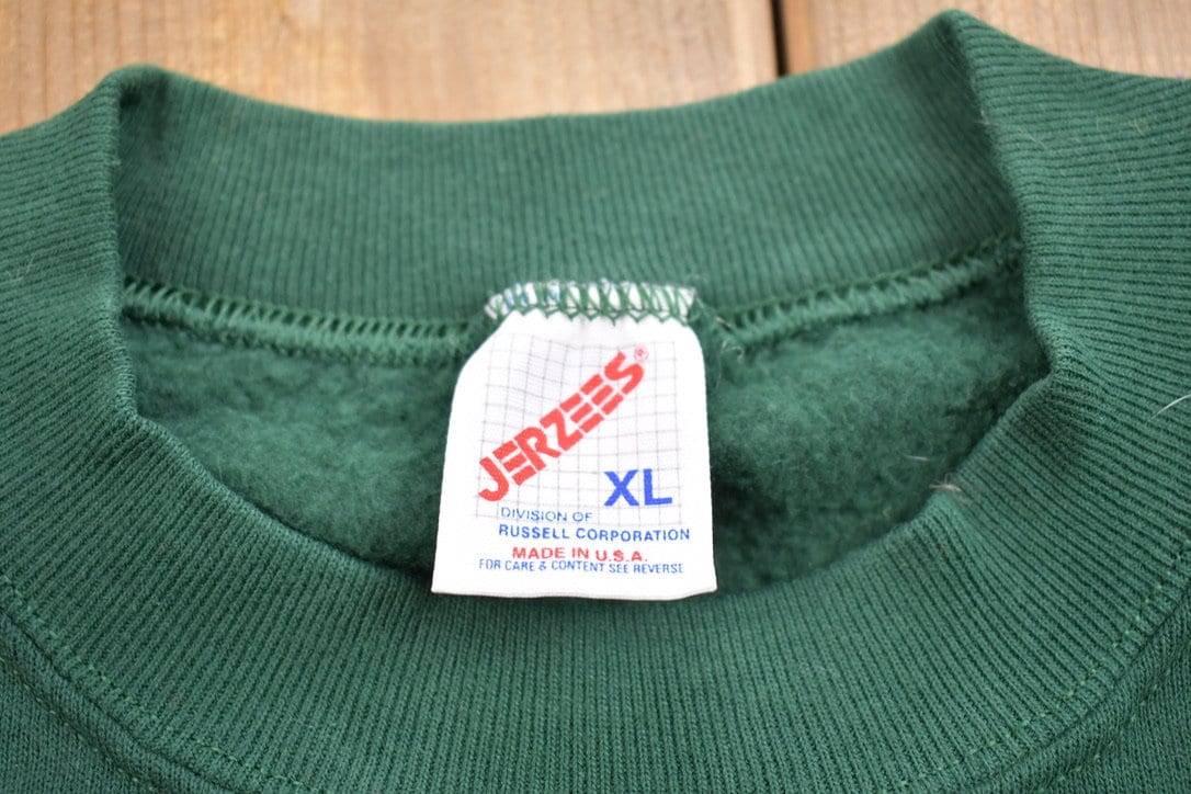 Proper Vintage Clothing > Gender Neutral Adult Clothing > Hoodies & Sweatshirts > Sweatshirts Vintage 1990s Blank Green Crewneck Sweatshirt / 90s Crewneck / Made In USA / Essential / Streetwear / 90s Blank / Jerzees Blank Crewneck