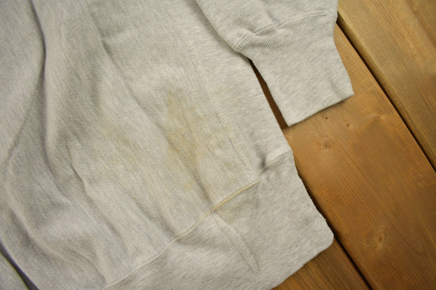 Proper Vintage Clothing > Gender Neutral Adult Clothing > Hoodies & Sweatshirts > Sweatshirts Vintage 1990s Blank Grey Champion Reverse Weave Crewneck / Vintage Champion / Vintage Pullover / Streetwear /Made In USA / Sportswear