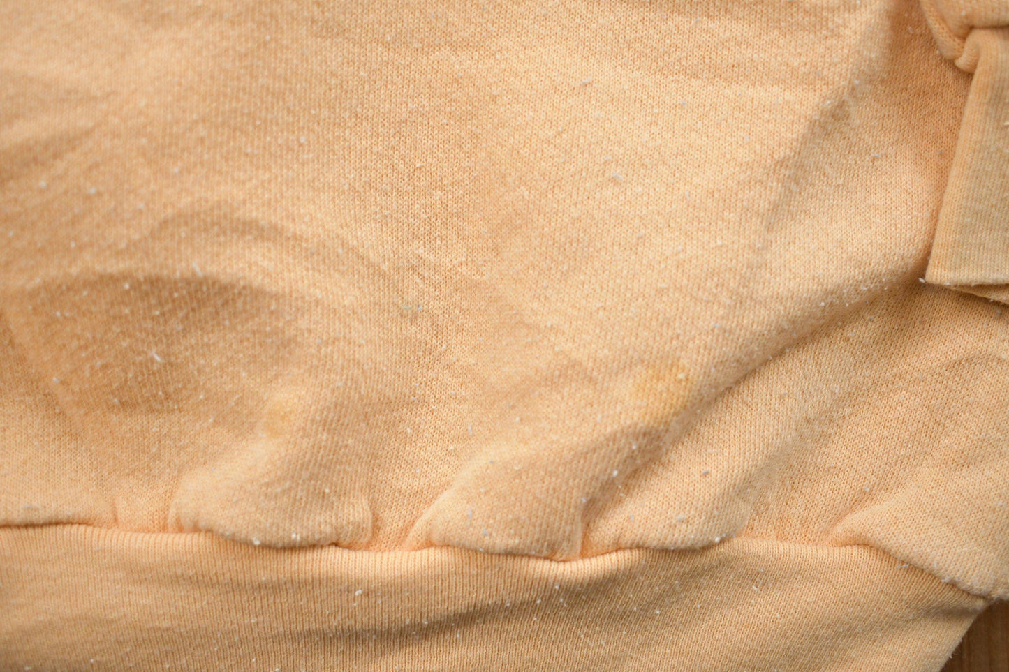 Proper Vintage Clothing > Gender Neutral Adult Clothing > Hoodies & Sweatshirts > Sweatshirts Vintage 1990s Blank Tultex Crewneck Sweatshirt / 90s Crewneck / Essential / Streetwear / 90s Blank / Vintage Blank / 90s Sweatshirt