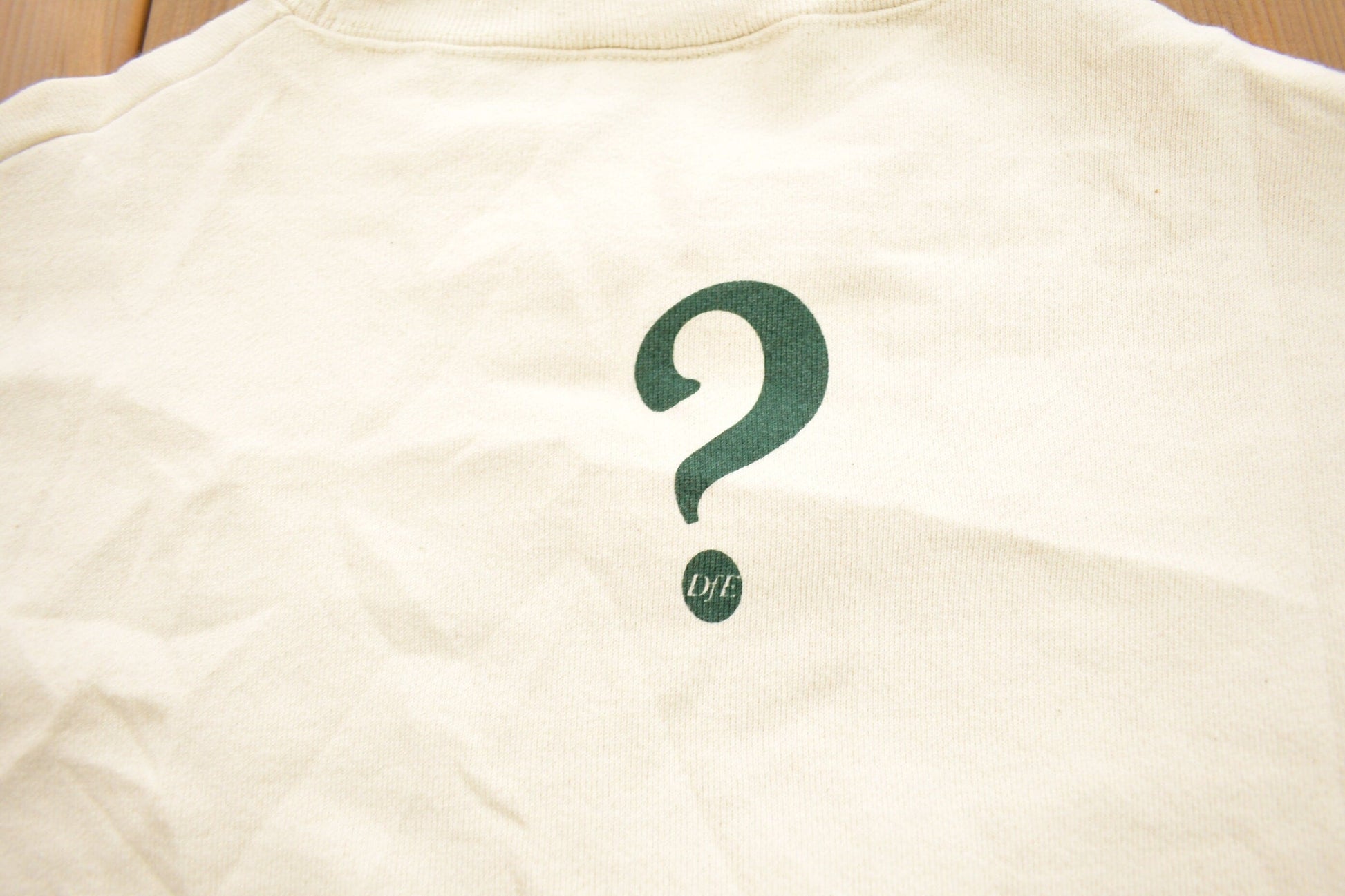 Proper Vintage Clothing > Gender Neutral Adult Clothing > Hoodies & Sweatshirts > Sweatshirts Vintage 1990s Blossoming World Die Graphic Crewneck Sweatshirt / 90s Crewneck / Made In USA / Streetwear / Sun Flower