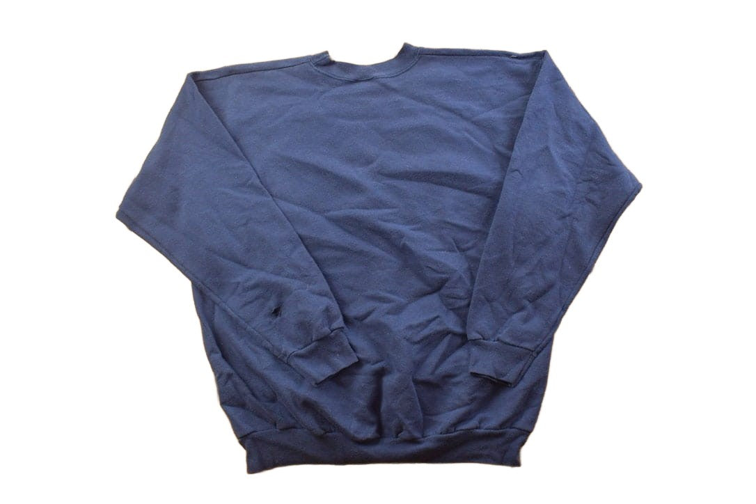 Proper Vintage Clothing > Gender Neutral Adult Clothing > Hoodies & Sweatshirts > Sweatshirts Vintage 1990s Boston Collegiate Crewneck / Embroidered / NCAA Sweatshirt / Sportswear / Americana