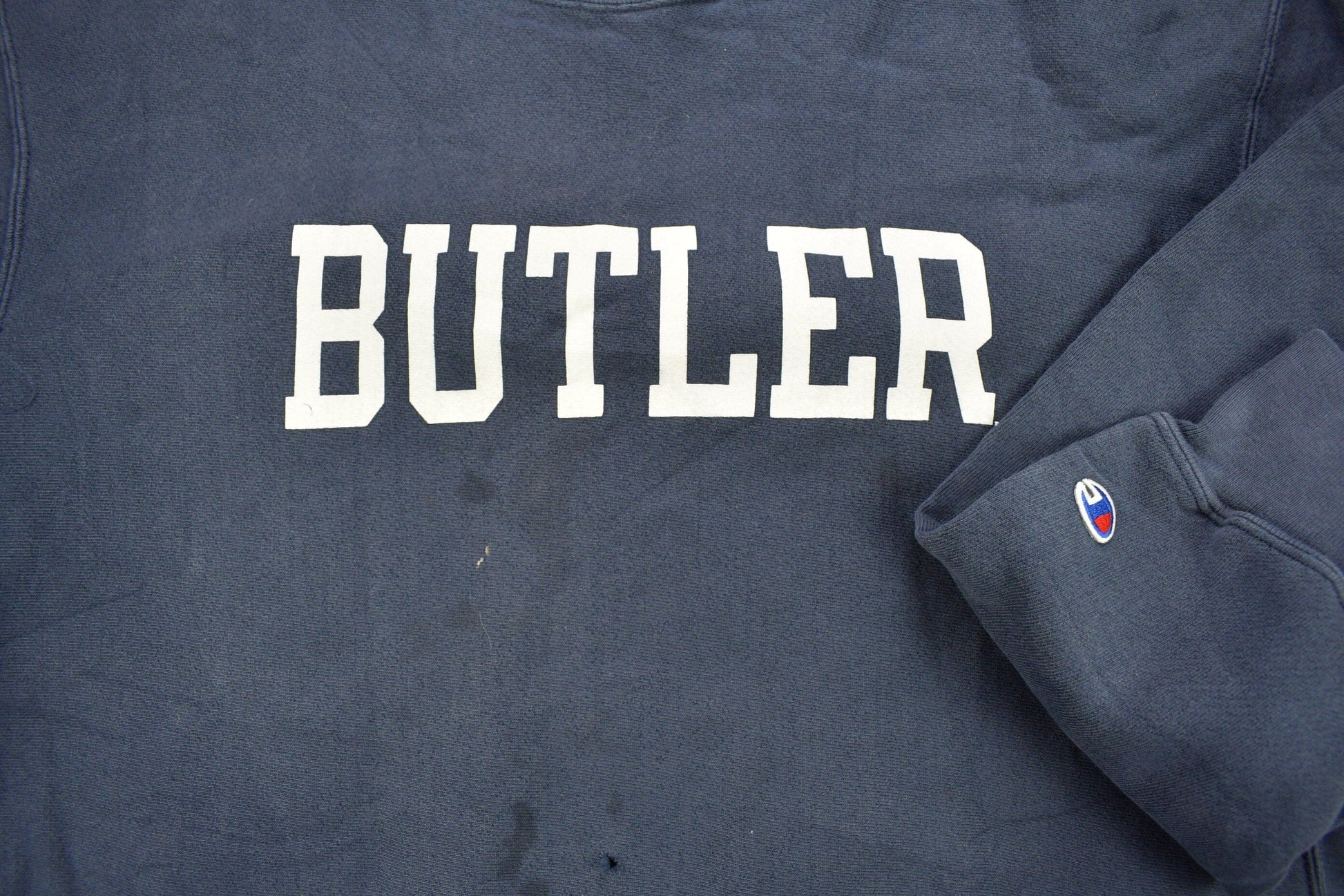 Proper Vintage Clothing > Gender Neutral Adult Clothing > Hoodies & Sweatshirts > Sweatshirts Vintage 1990s Butler University Original Reverse Weave Collegiate Crewneck / Embroidered / NCAA Sweatshirt / Sportswear / Americana