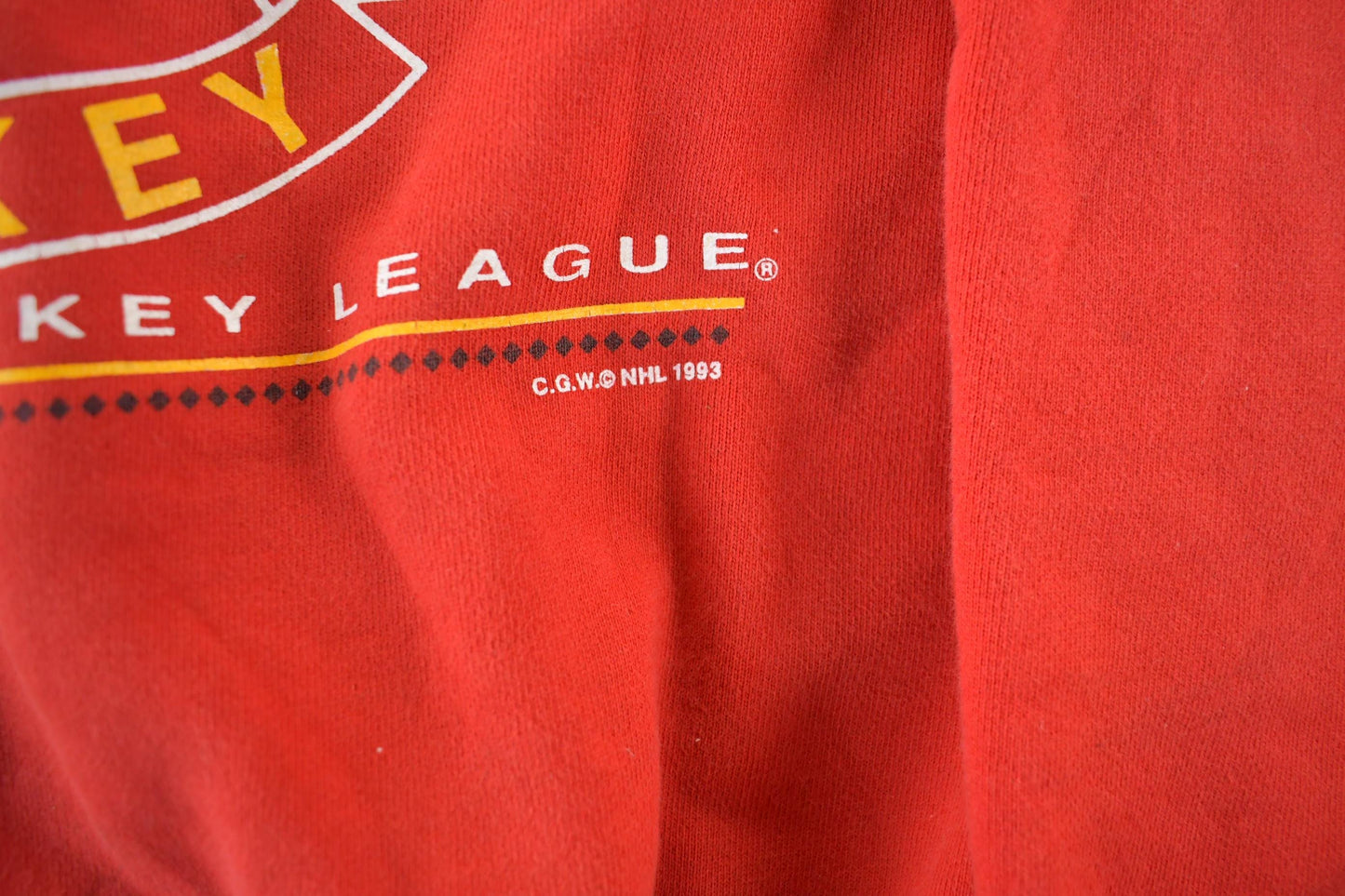 Proper Vintage Clothing > Gender Neutral Adult Clothing > Hoodies & Sweatshirts > Sweatshirts Vintage 1990s Calgary Flames NHL Hockey Crewneck Sweatshirt / Made In USA / Vintage Sportswear / Embroidered / Men's XL