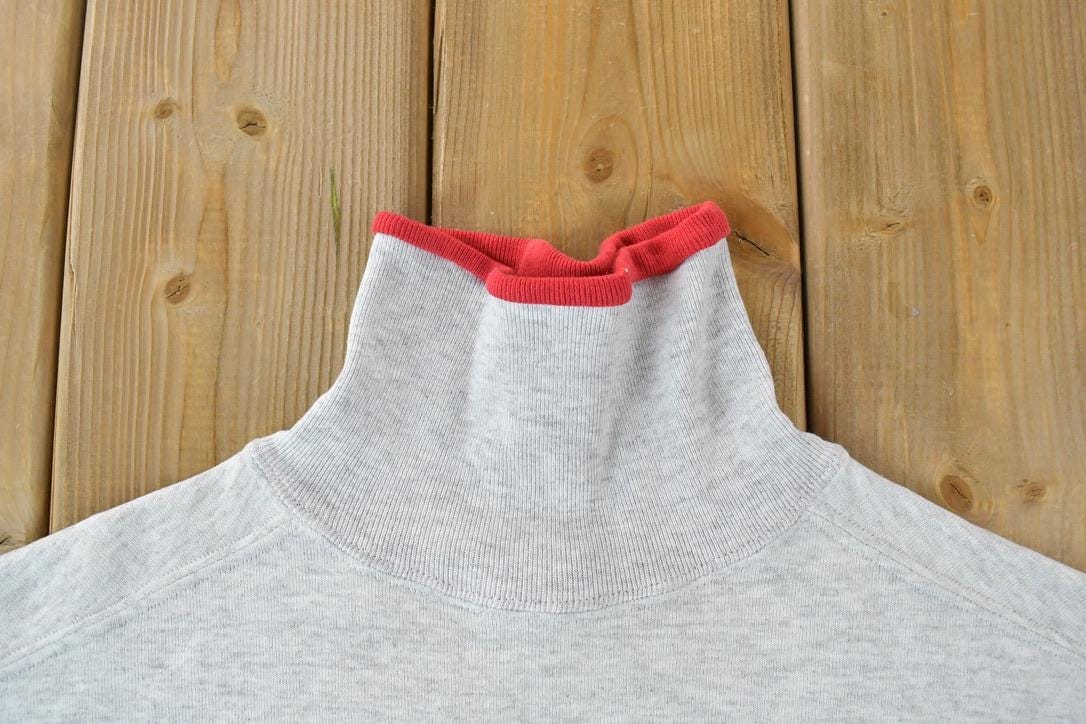 Proper Vintage Clothing > Gender Neutral Adult Clothing > Hoodies & Sweatshirts > Sweatshirts Vintage 1990s California University Collegiate Crewneck / Embroidered / NCAA Sweatshirt / Sportswear / Americana