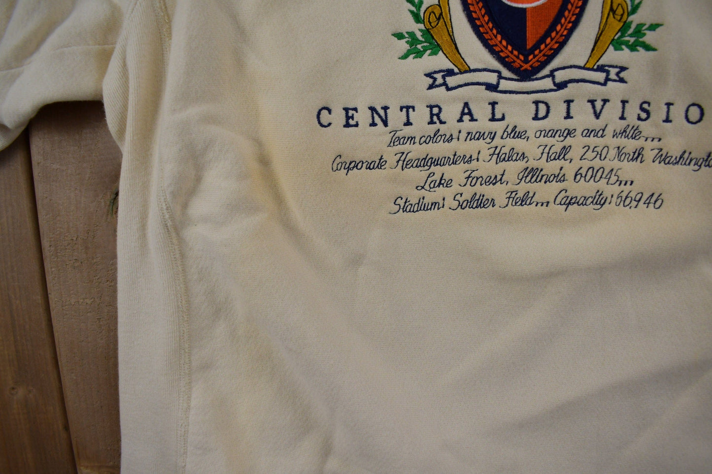 Proper Vintage Clothing > Gender Neutral Adult Clothing > Hoodies & Sweatshirts > Sweatshirts Vintage 1990s Chicago Bears NFL Embroidered Mockneck Sweatshirt / Made In USA / Football / Sportswear / Americana / Nutmeg