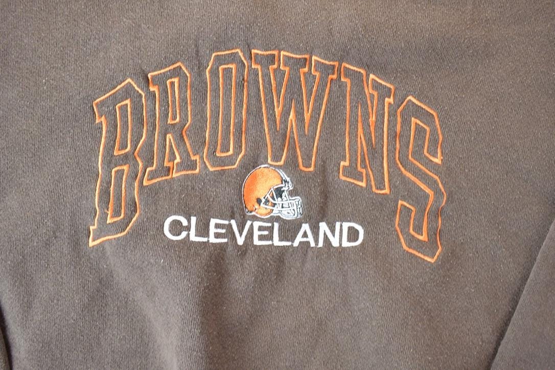 Proper Vintage Clothing > Gender Neutral Adult Clothing > Hoodies & Sweatshirts > Sweatshirts Vintage 1990s Cleveland Browns NFL Crewneck Sweatshirt / Made In USA / Football / Sportswear / Americana