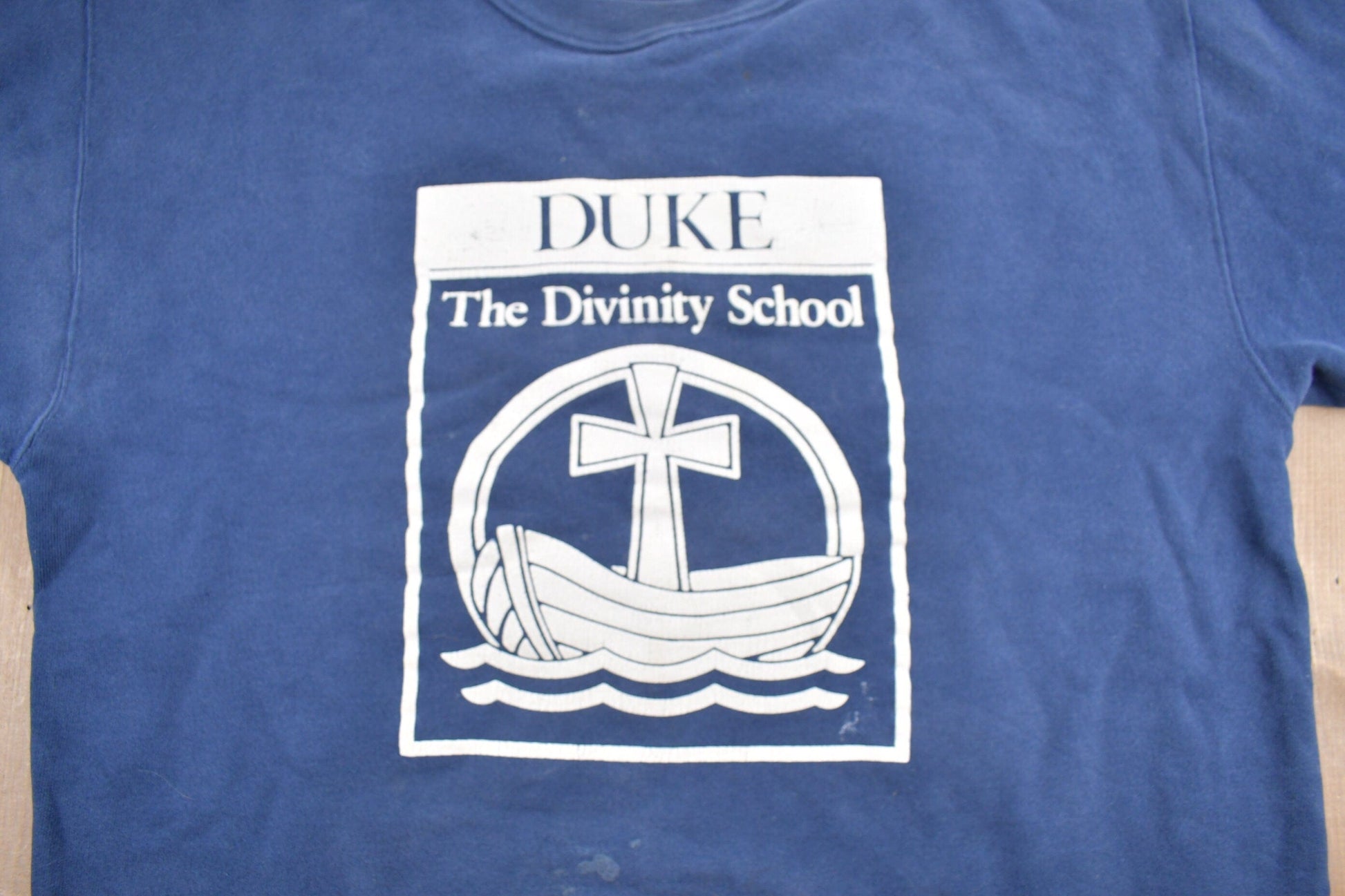 Proper Vintage Clothing > Gender Neutral Adult Clothing > Hoodies & Sweatshirts > Sweatshirts Vintage 1990s Duke University The Divinity School Collegiate Crewneck / Made In USA / NCAA Sweatshirt / Sportswear / Americana