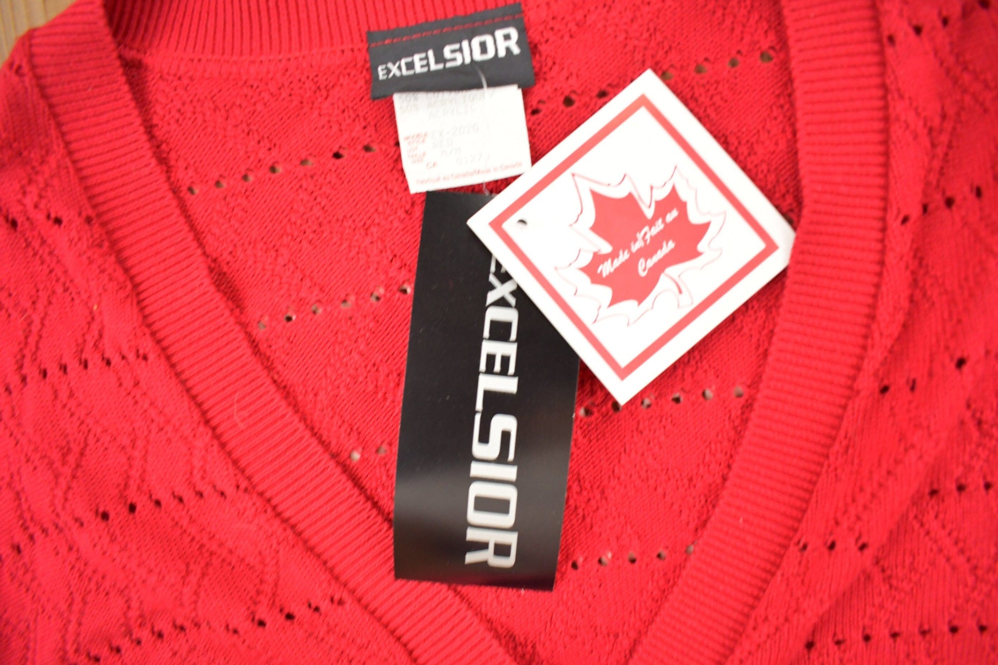 Proper Vintage Clothing > Gender Neutral Adult Clothing > Hoodies & Sweatshirts > Sweatshirts Vintage 1990s Excelsior Red Knit Cardigan Sweater / Vintage Cardigan / Made In Canada / Deadstock With Tags