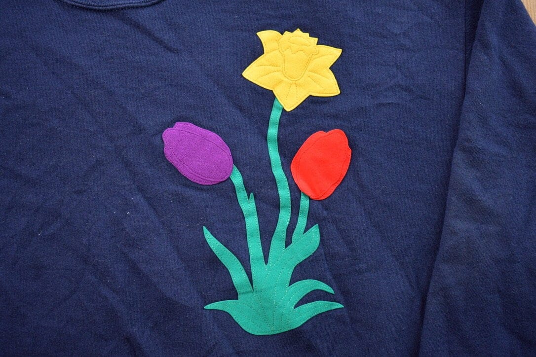 Proper Vintage Clothing > Gender Neutral Adult Clothing > Hoodies & Sweatshirts > Sweatshirts Vintage 1990s Floral Theme Crewneck Sweater / 90s Crewneck / Grandma Sweater / Streetwear / Made In USA / Floral Theme / Blank Crewneck