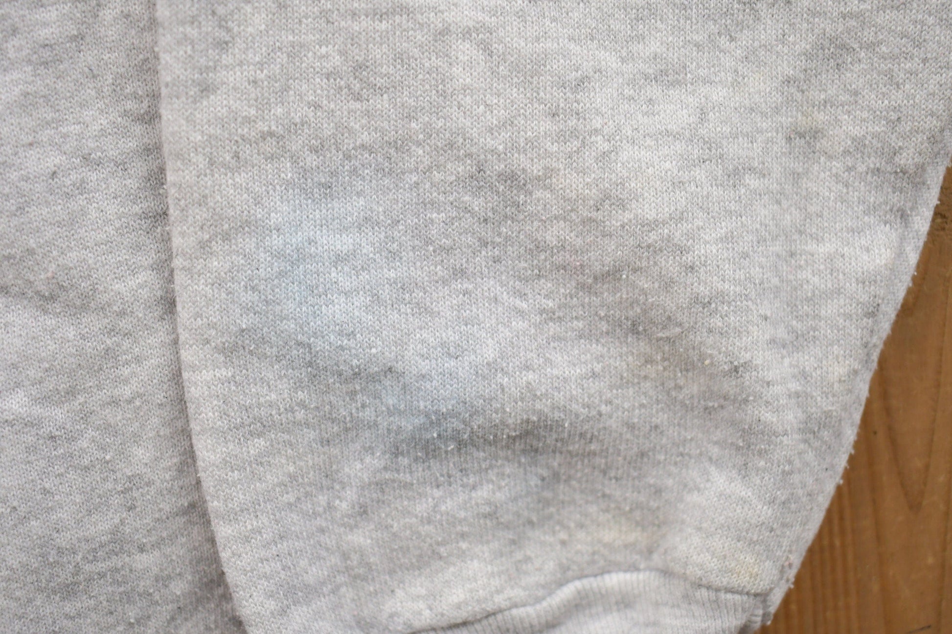 Proper Vintage Clothing > Gender Neutral Adult Clothing > Hoodies & Sweatshirts > Sweatshirts Vintage 1990s Florida XXL Athletics Crewneck Sweatshirt / 90s Crewneck Souvenir Sweater / Streetwear / Travel And Vacation / 90s Florida