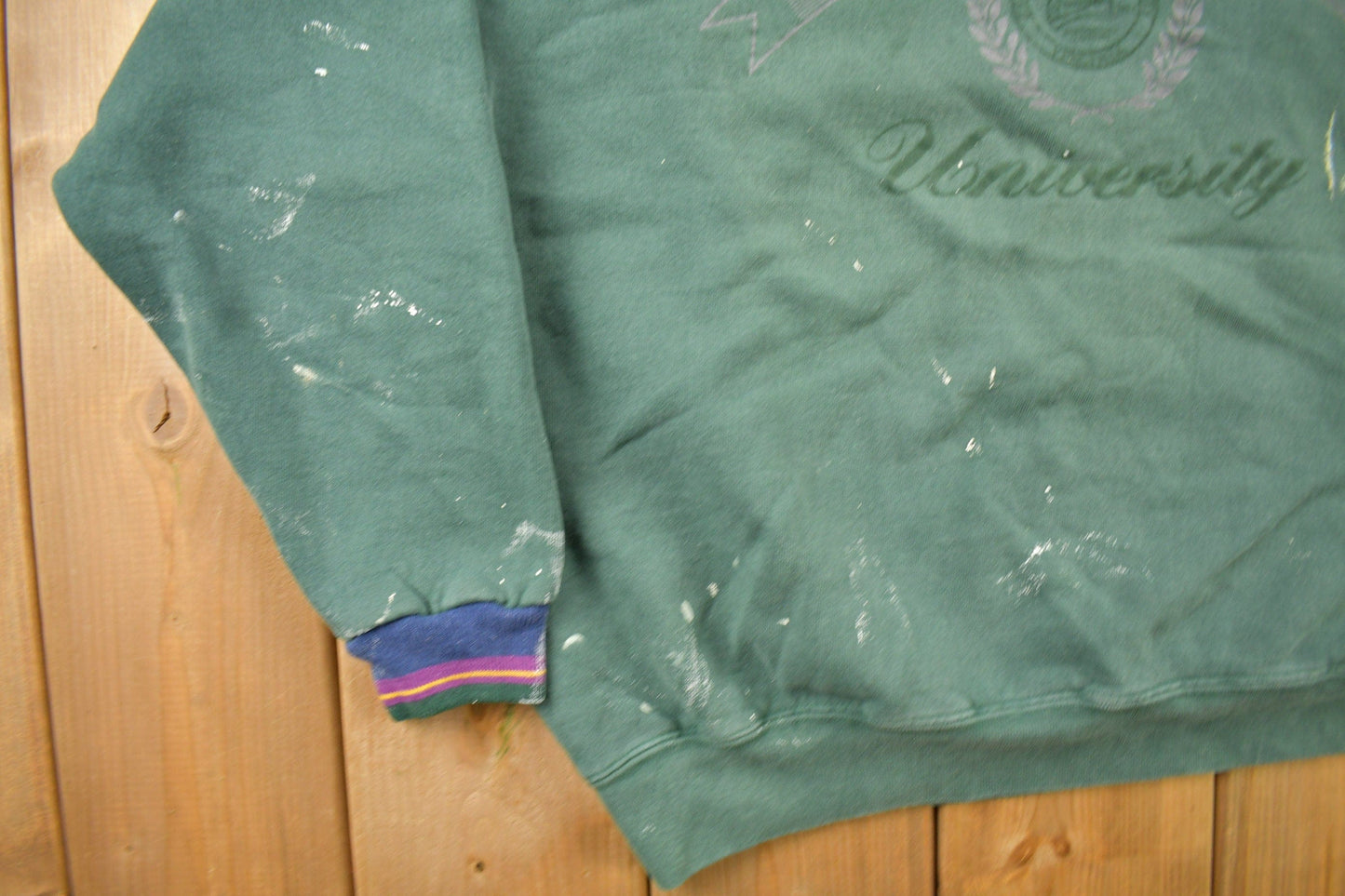 Proper Vintage Clothing > Gender Neutral Adult Clothing > Hoodies & Sweatshirts > Sweatshirts Vintage 1990s George Mason University Collegiate Crewneck / Distressed / NCAA Sweatshirt / Sportswear / Made In USA