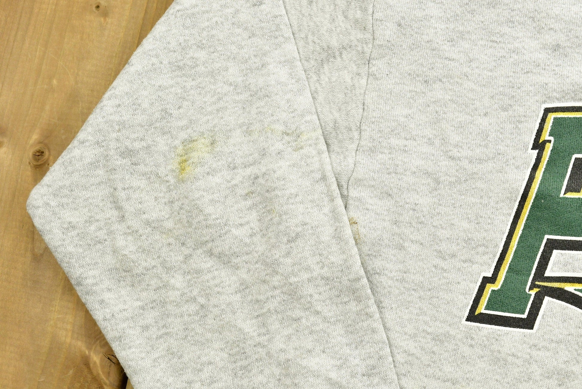 Proper Vintage Clothing > Gender Neutral Adult Clothing > Hoodies & Sweatshirts > Sweatshirts Vintage 1990s Greenbay Packers Crewneck Sweatshirt / Made In USA / 90s Crewneck / NFL Streetwear / Athleisure