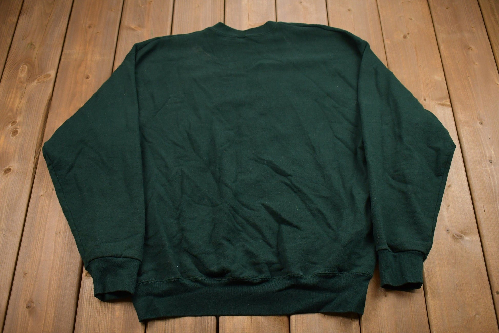 Proper Vintage Clothing > Gender Neutral Adult Clothing > Hoodies & Sweatshirts > Sweatshirts Vintage 1990s Greenbay Packers Superbowl XXXI Crewneck / Made In USA / Football / Sportswear / Athleisure / Americana / Superbowl XXXI