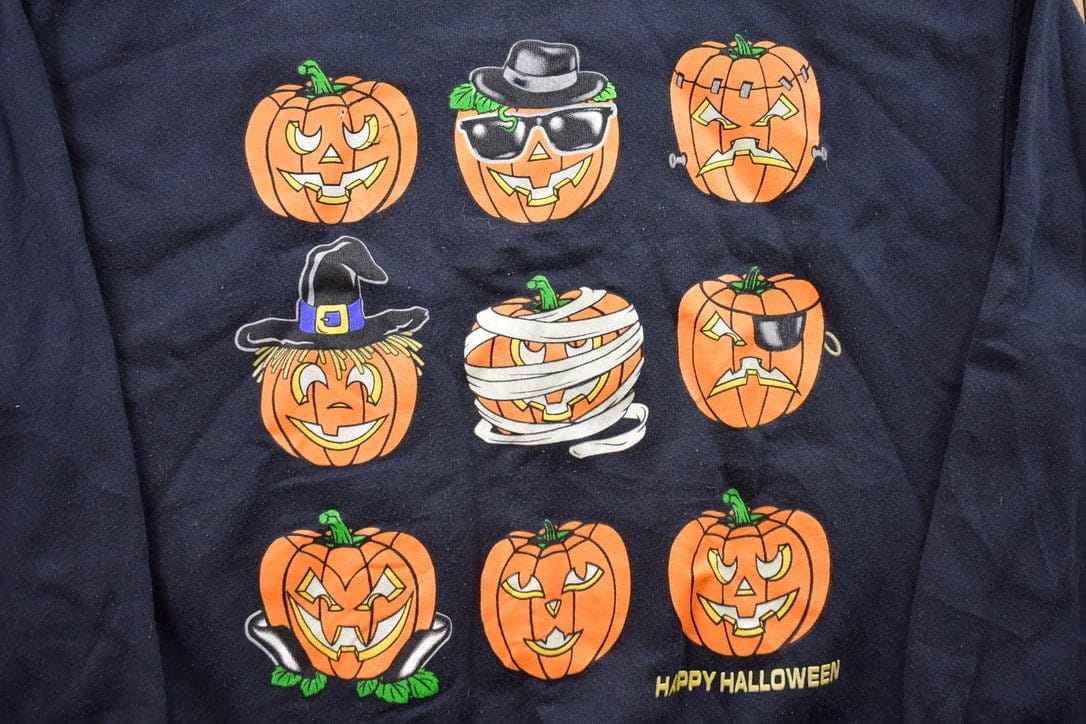 Proper Vintage Clothing > Gender Neutral Adult Clothing > Hoodies & Sweatshirts > Sweatshirts Vintage 1990s Halloween Theme Pumpkin Crewneck Sweatshirt / 90s Crewneck / Essential / Streetwear / 90s Blank / Halloween Theme / Pumpkin