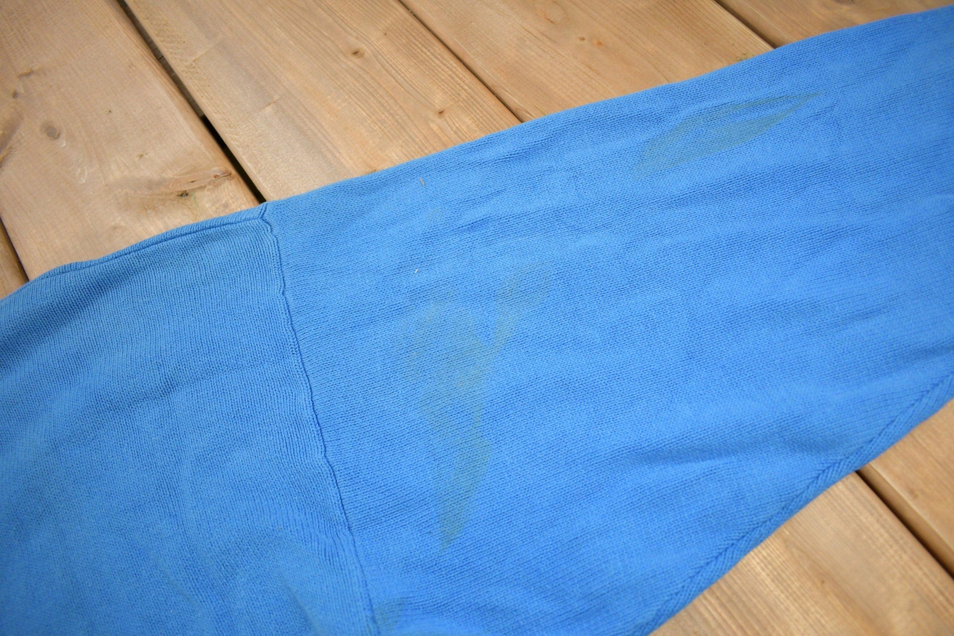 Proper Vintage Clothing > Gender Neutral Adult Clothing > Hoodies & Sweatshirts > Sweatshirts Vintage 1990s IZOD Golfing Theme Knitted Crewneck / Vintage 90s Crewneck / Embroidered